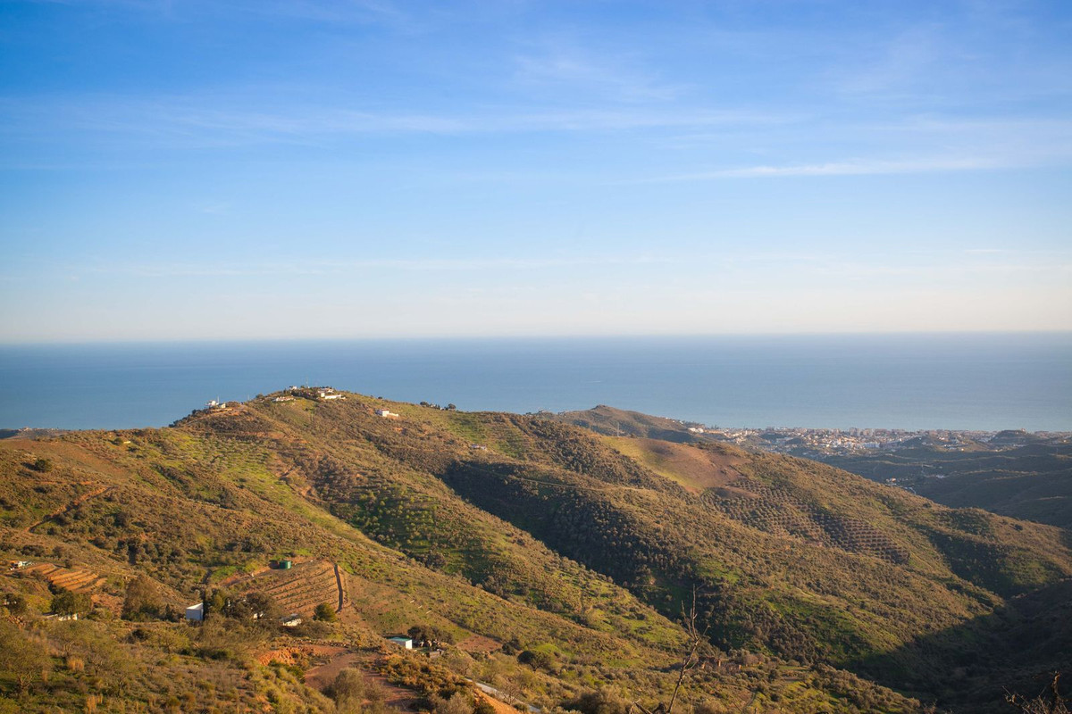 Se vende Terreno Rustico  en Costa Del Sol East, Málaga, España