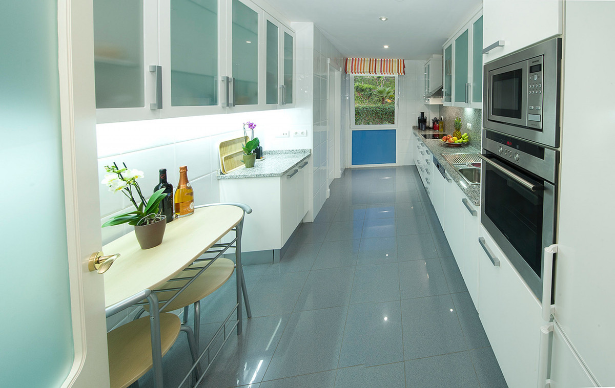 2 Bed Apartment for sale in Marbella Costa Del Sol, Málaga, Spain