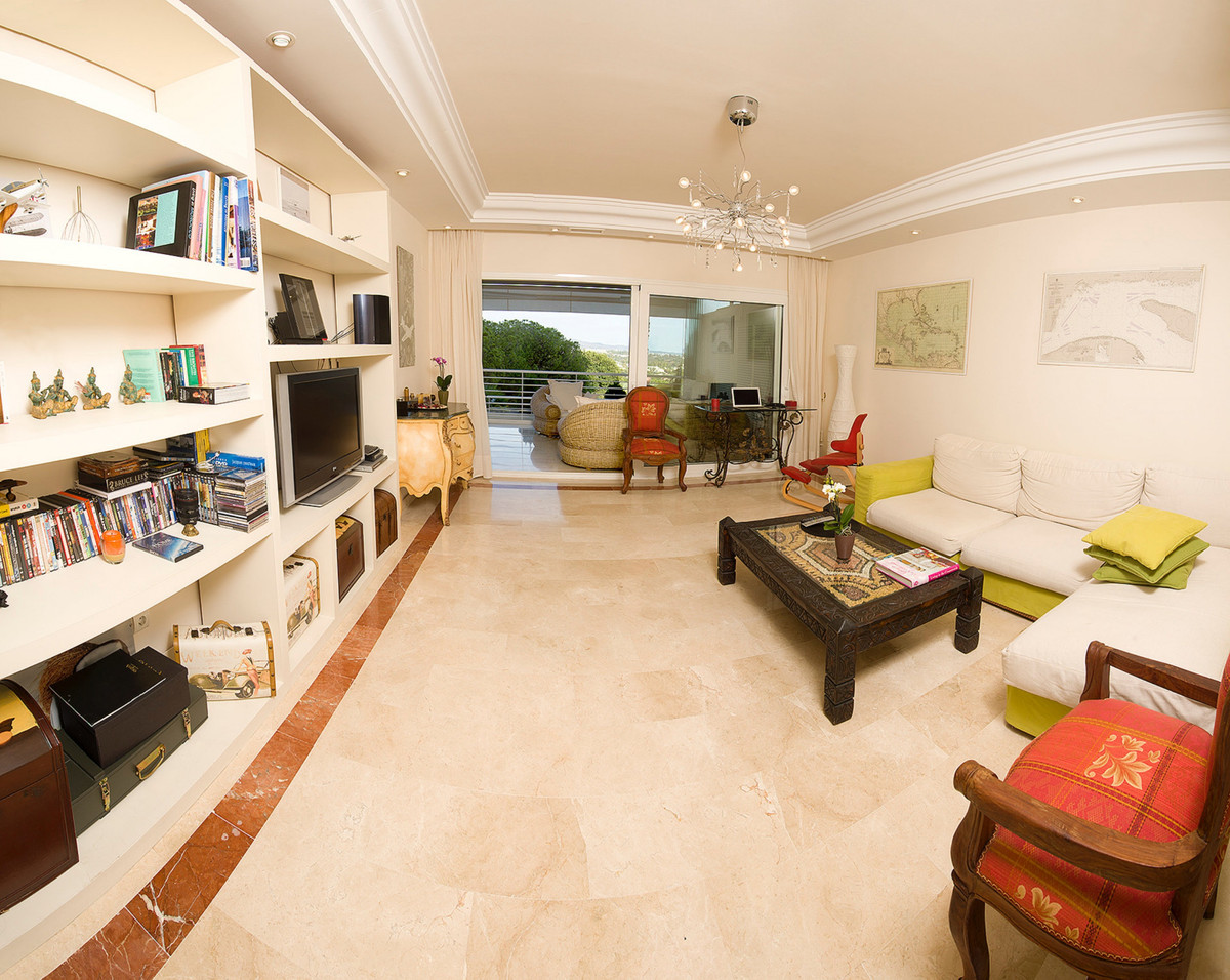 2 Bed Apartment for sale in Marbella Costa Del Sol, Málaga, Spain
