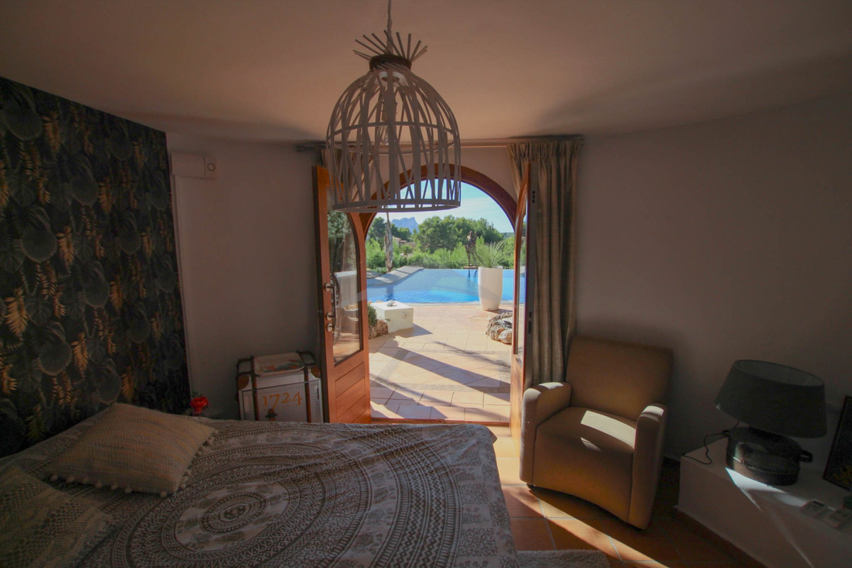 5 Bed Townhouse for sale in Benissa Costa Blanca, Alicante, Spain