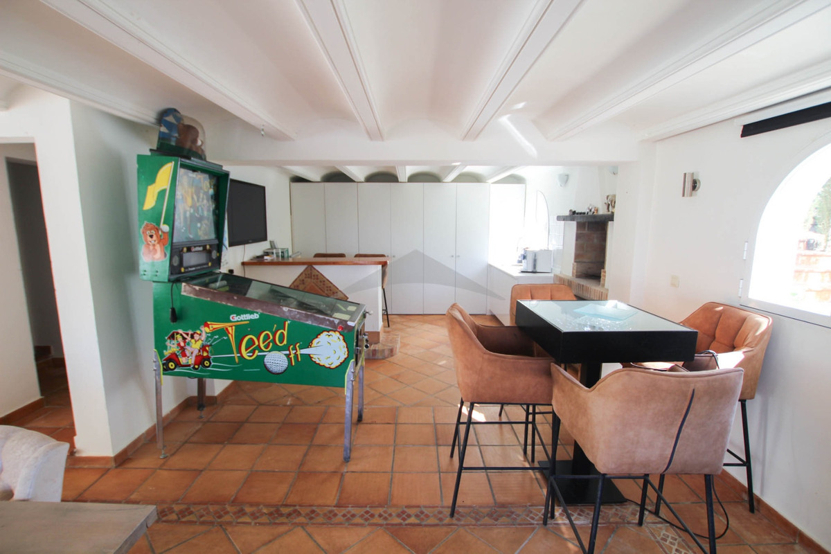 5 Bed Townhouse for sale in Benissa Costa Blanca, Alicante, Spain