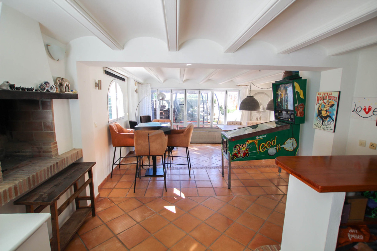 5 Bed Townhouse for sale in Benissa Costa Blanca, Alicante, Spain