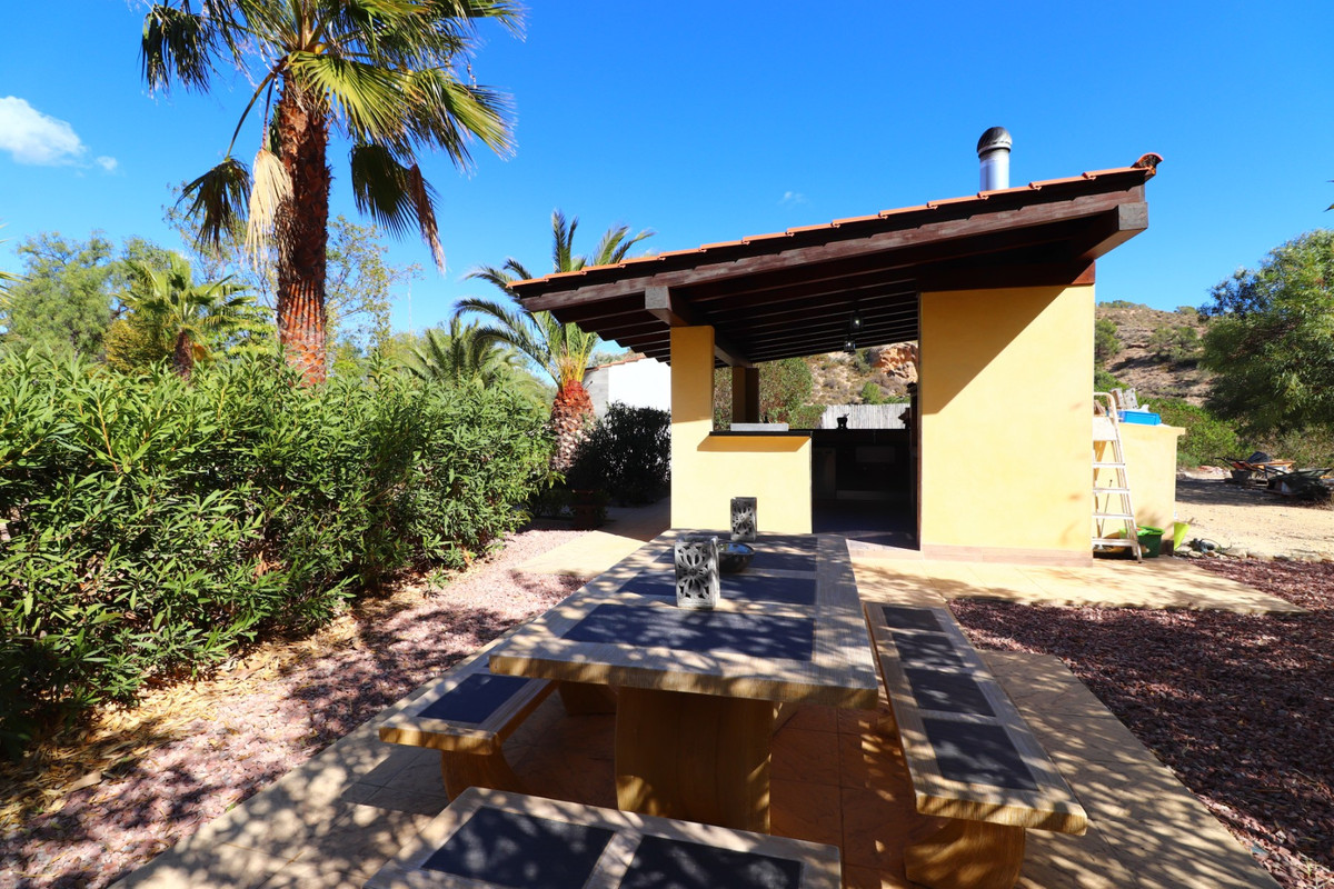5 Bed Townhouse for sale in Aspe Costa Blanca, Alicante, Spain
