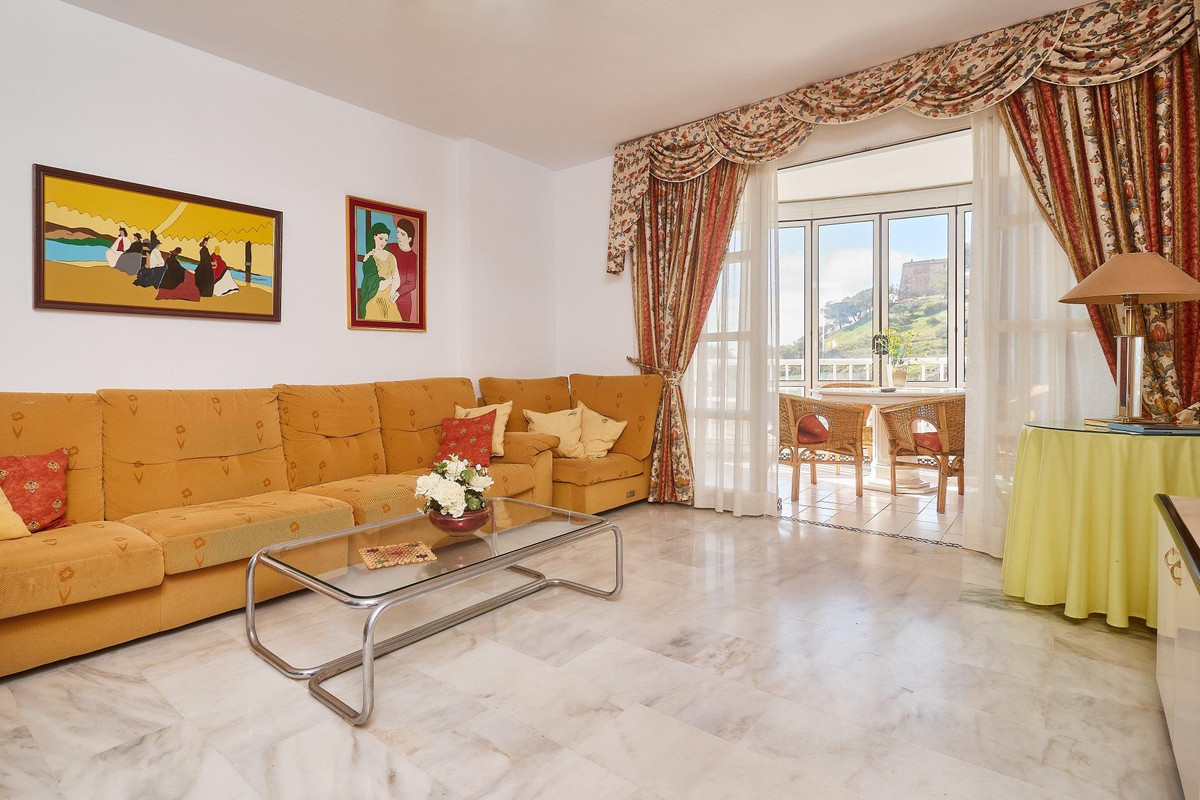 3 Bed Apartment for sale in Fuengirola Costa Del Sol, Málaga, Spain