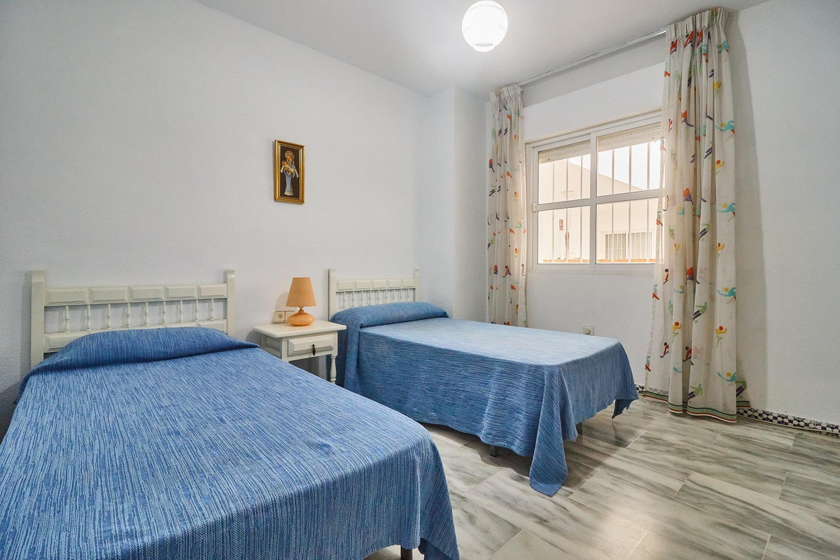 3 Bed Apartment for sale in Fuengirola Costa Del Sol, Málaga, Spain