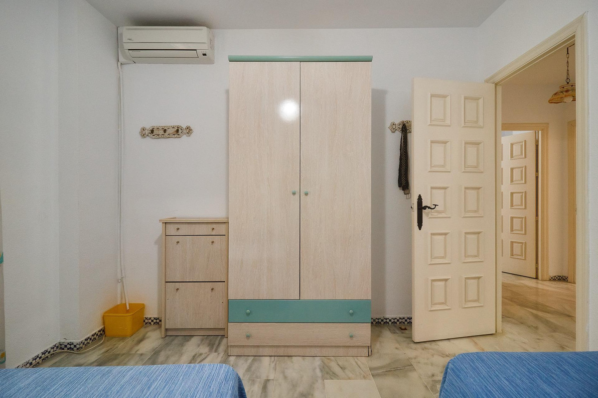 3 Bed Apartment for sale in Fuengirola Costa Del Sol, Málaga, Spain