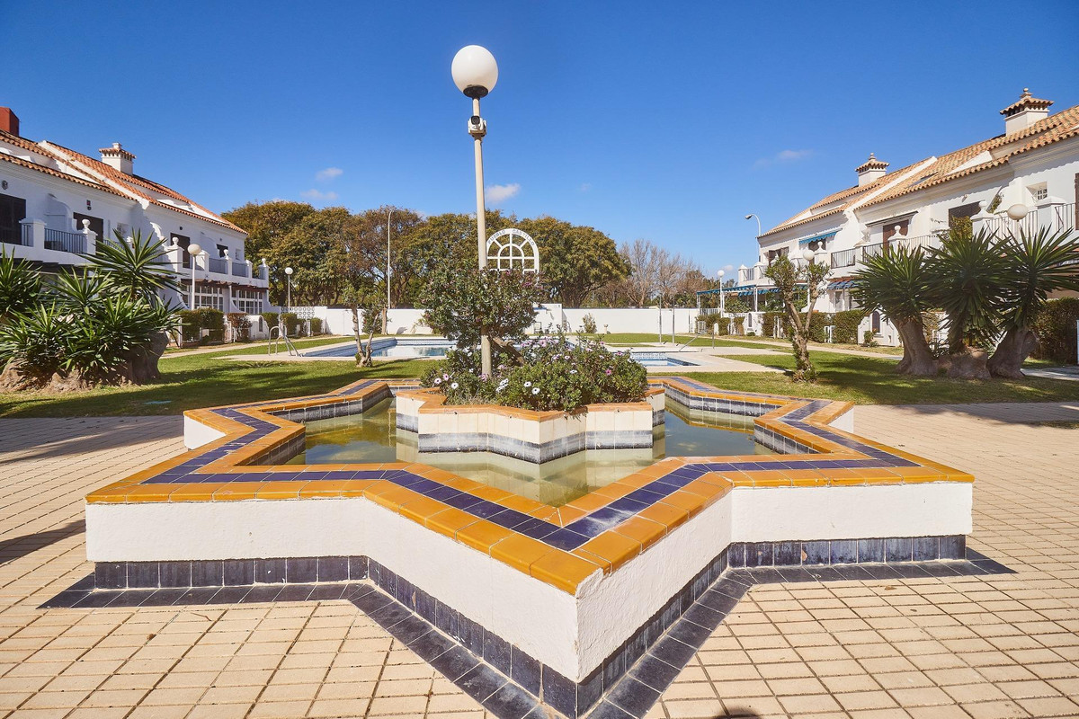 3 Bed Apartment for sale in Fuengirola Costa Del Sol, Málaga, Spain
