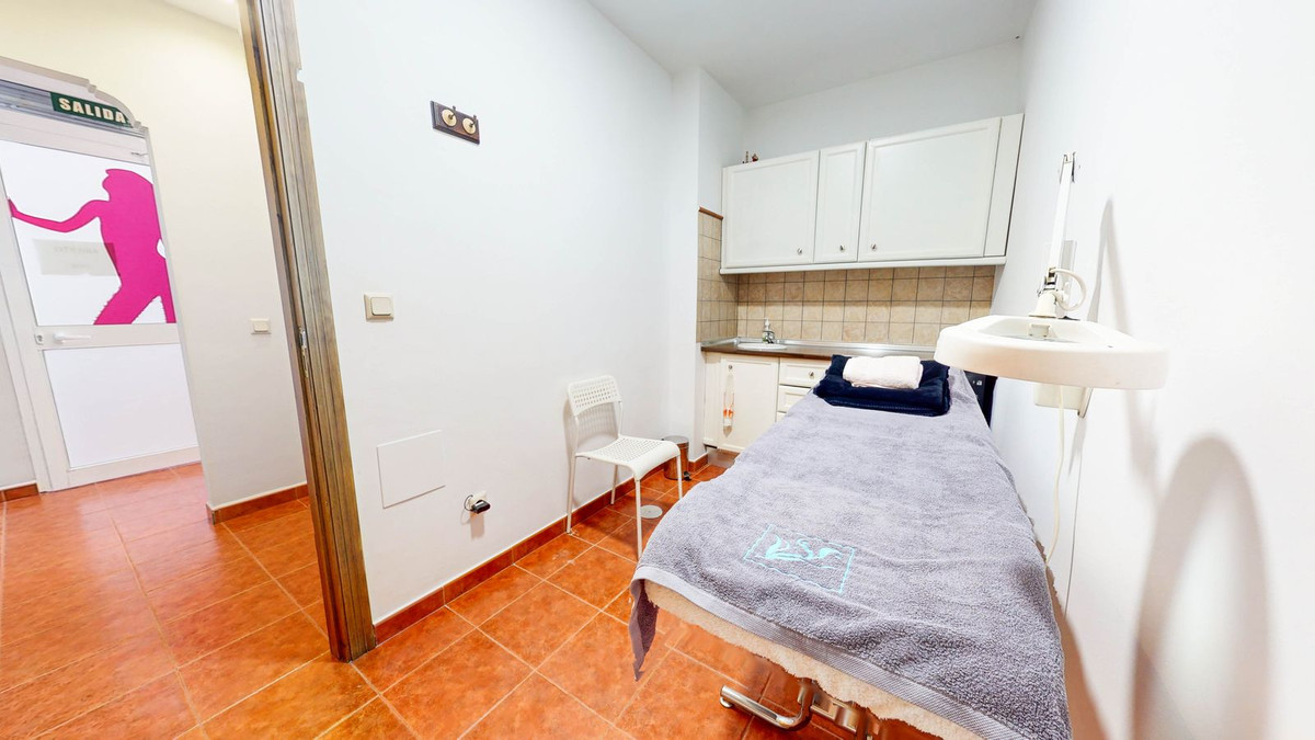 Se vende Local comercial  en Costa Del Sol, Málaga, España