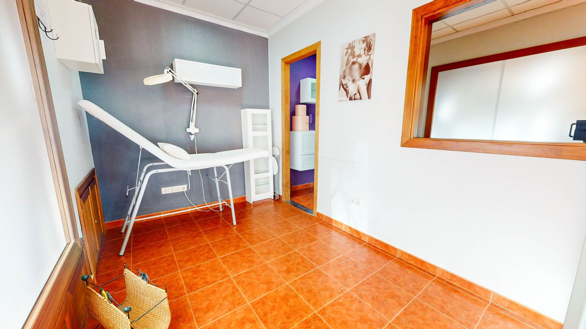 Se vende Local comercial  en Costa Del Sol, Málaga, España