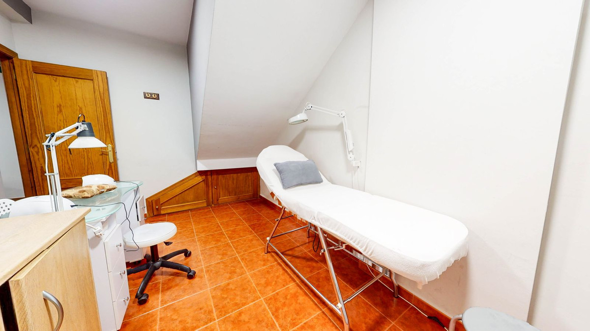 Se vende Local comercial  en Costa Del Sol, Málaga, España