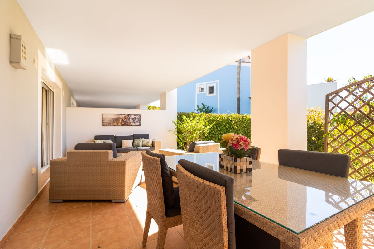Se vende Apartamento Planta Baja de 2 dormitorios en Costa Del Sol, Málaga, España