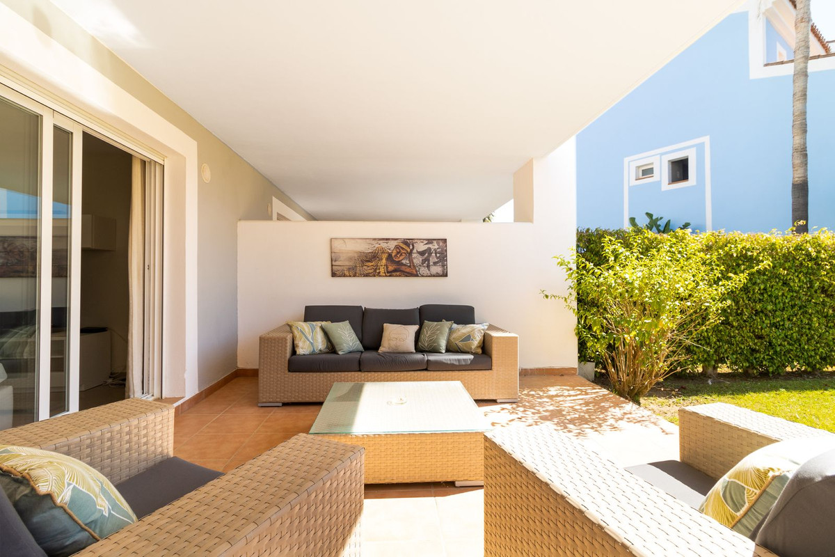 Se vende Apartamento Planta Baja de 2 dormitorios en Costa Del Sol, Málaga, España
