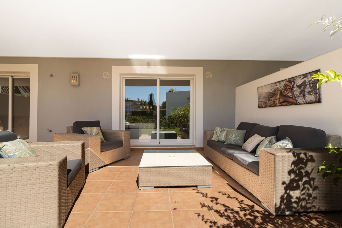 Se vende Apartamento Planta Baja de 2 dormitorios en Costa Del Sol, Málaga, España