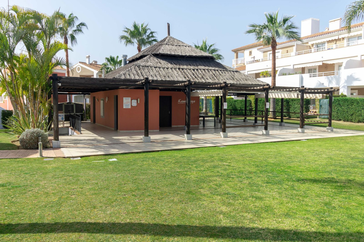 Se vende Apartamento Planta Baja de 2 dormitorios en Costa Del Sol, Málaga, España