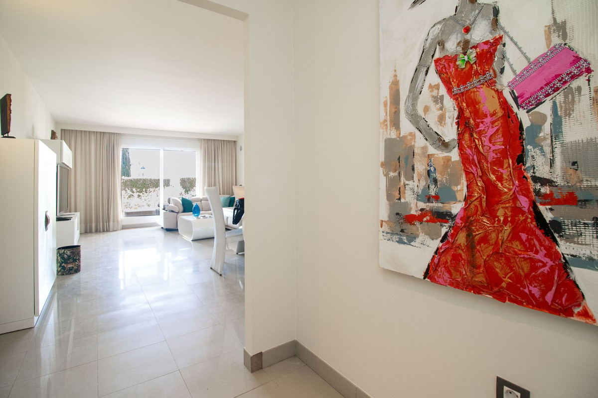 Se vende Apartamento Planta Baja de 2 dormitorios en Costa Del Sol, Málaga, España