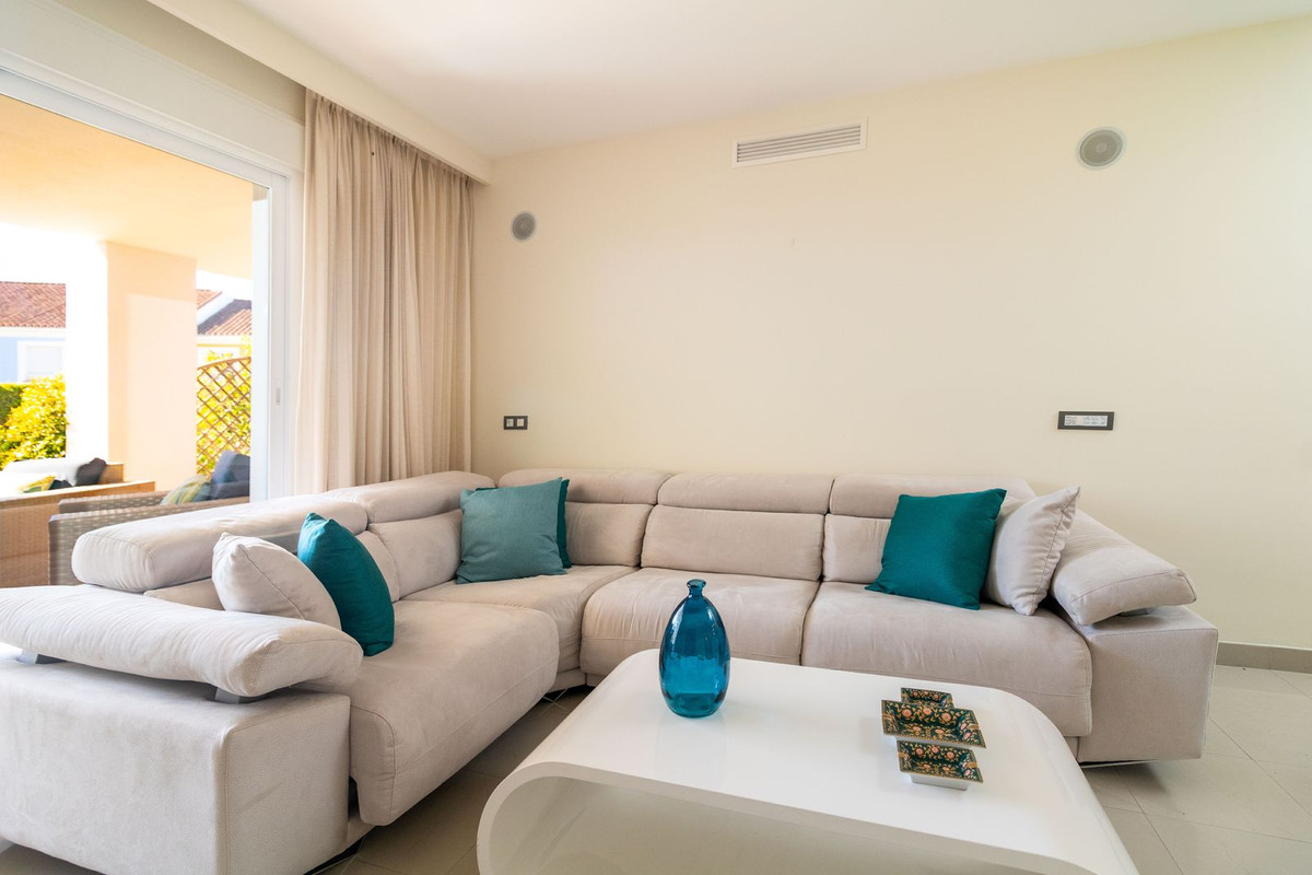 Se vende Apartamento Planta Baja de 2 dormitorios en Costa Del Sol, Málaga, España