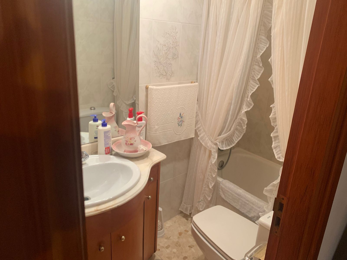 Se vende Adosada de 3 dormitorios en Costa Del Sol, Málaga, España