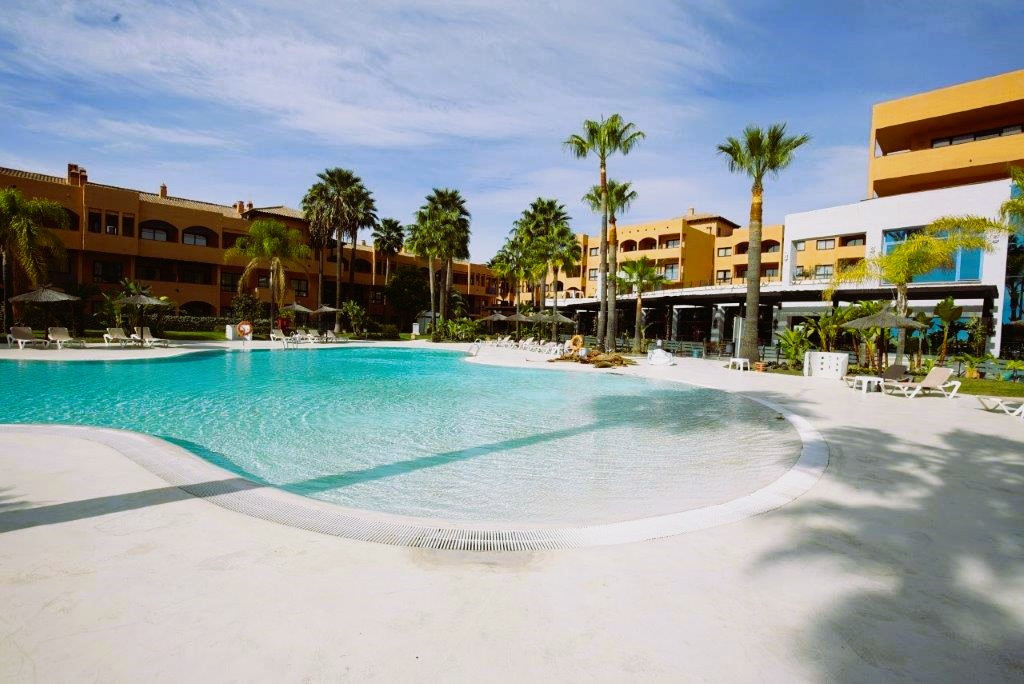 1 Bed Apartment for sale in Estepona Costa Del Sol, Málaga, Spain