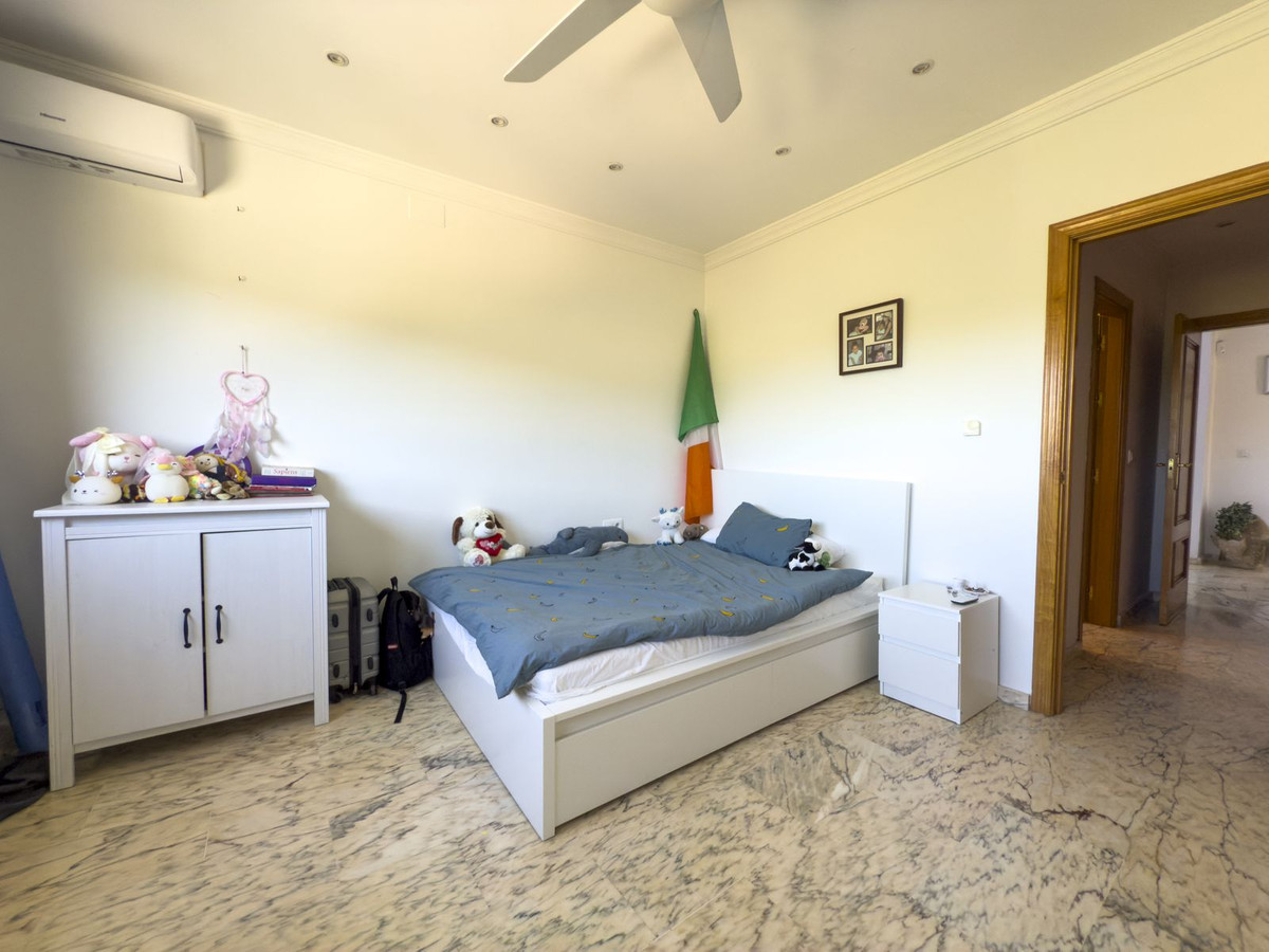 4 Bed Townhouse for sale in Alhaurín El Grande Costa Del Sol, Málaga, Spain
