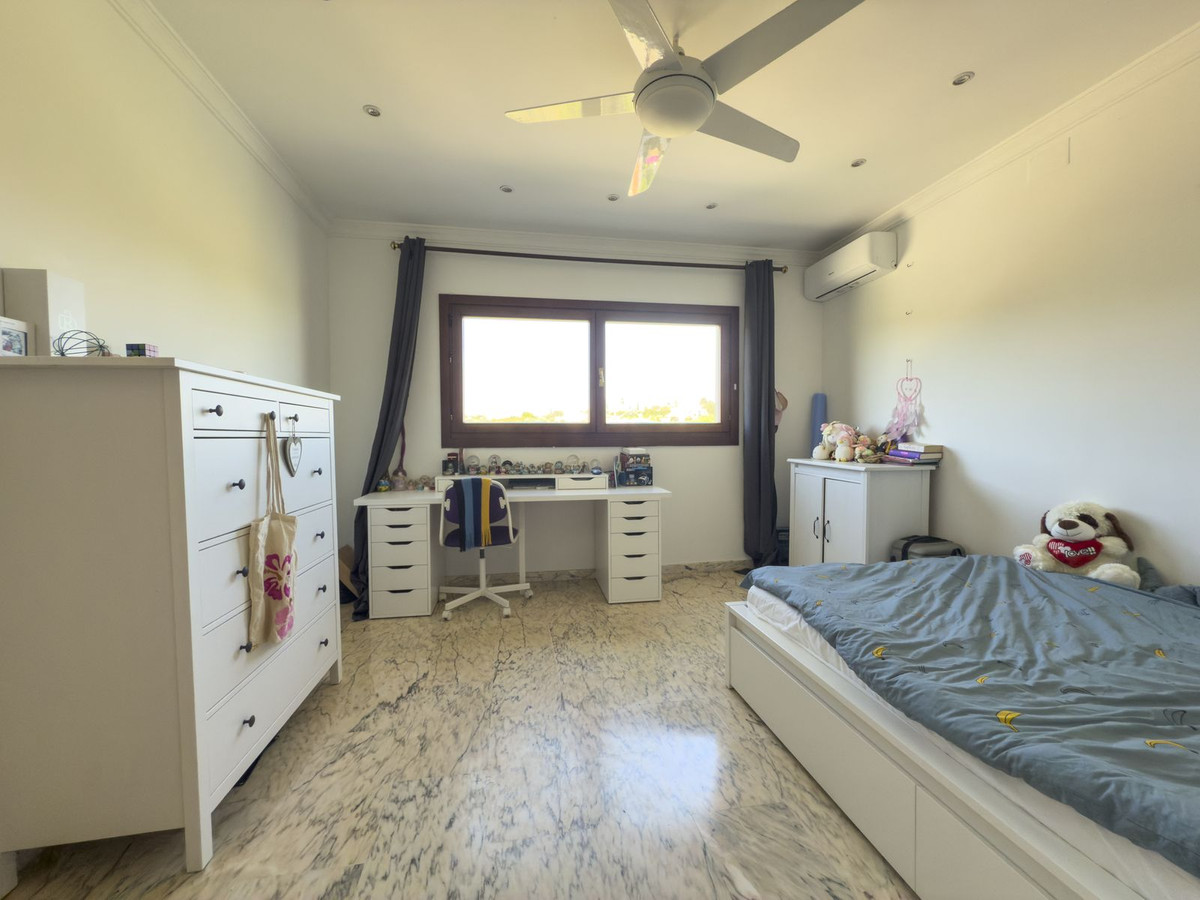 4 Bed Townhouse for sale in Alhaurín El Grande Costa Del Sol, Málaga, Spain