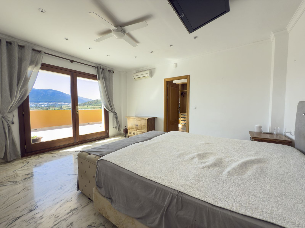 4 Bed Townhouse for sale in Alhaurín El Grande Costa Del Sol, Málaga, Spain
