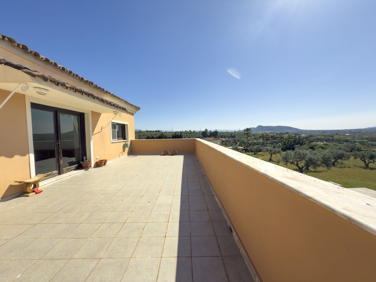4 Bed Townhouse for sale in Alhaurín El Grande Costa Del Sol, Málaga, Spain