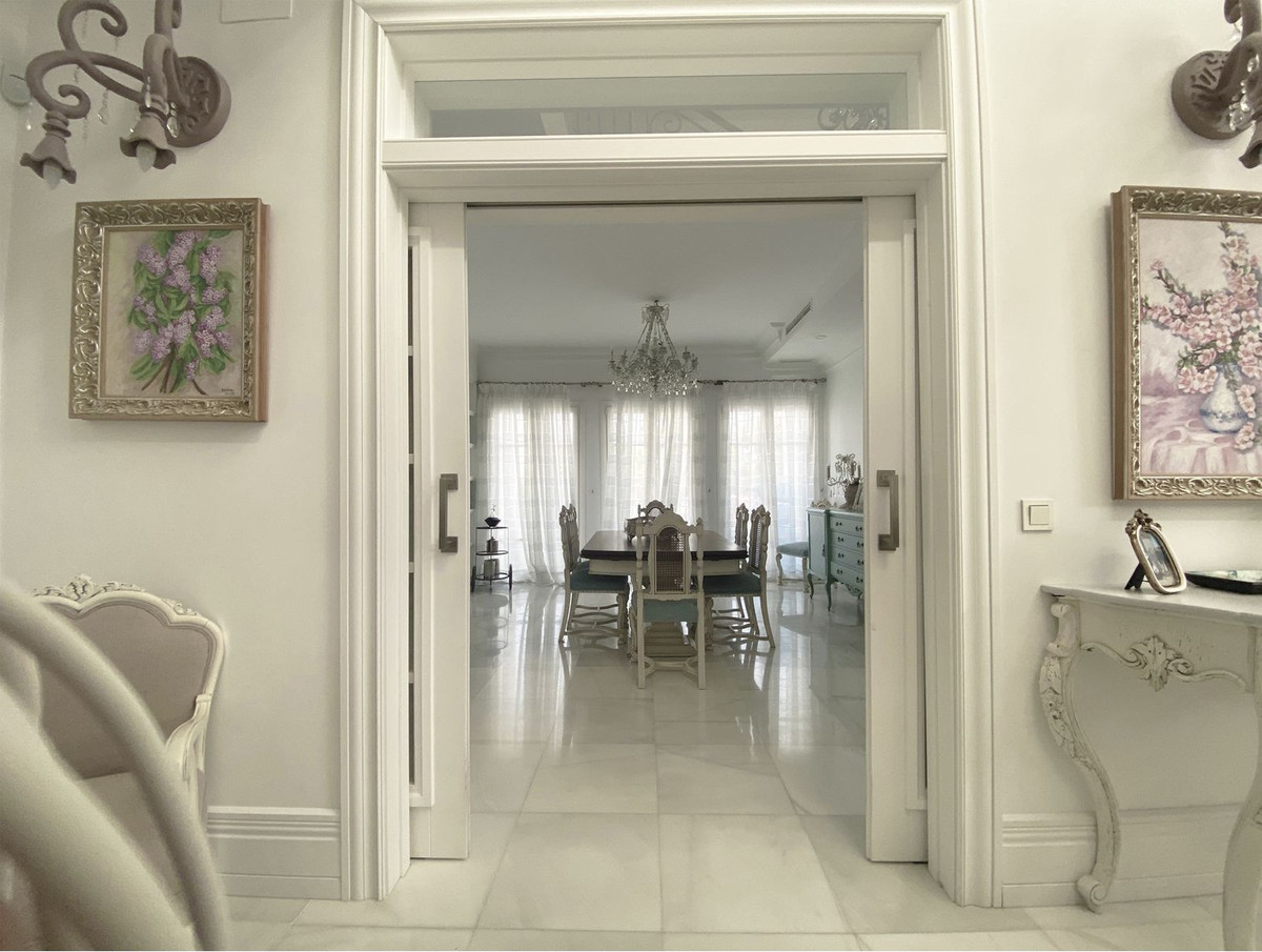 Se vende Villa - Chalet de 13 dormitorios en Costa Del Sol, Málaga, España