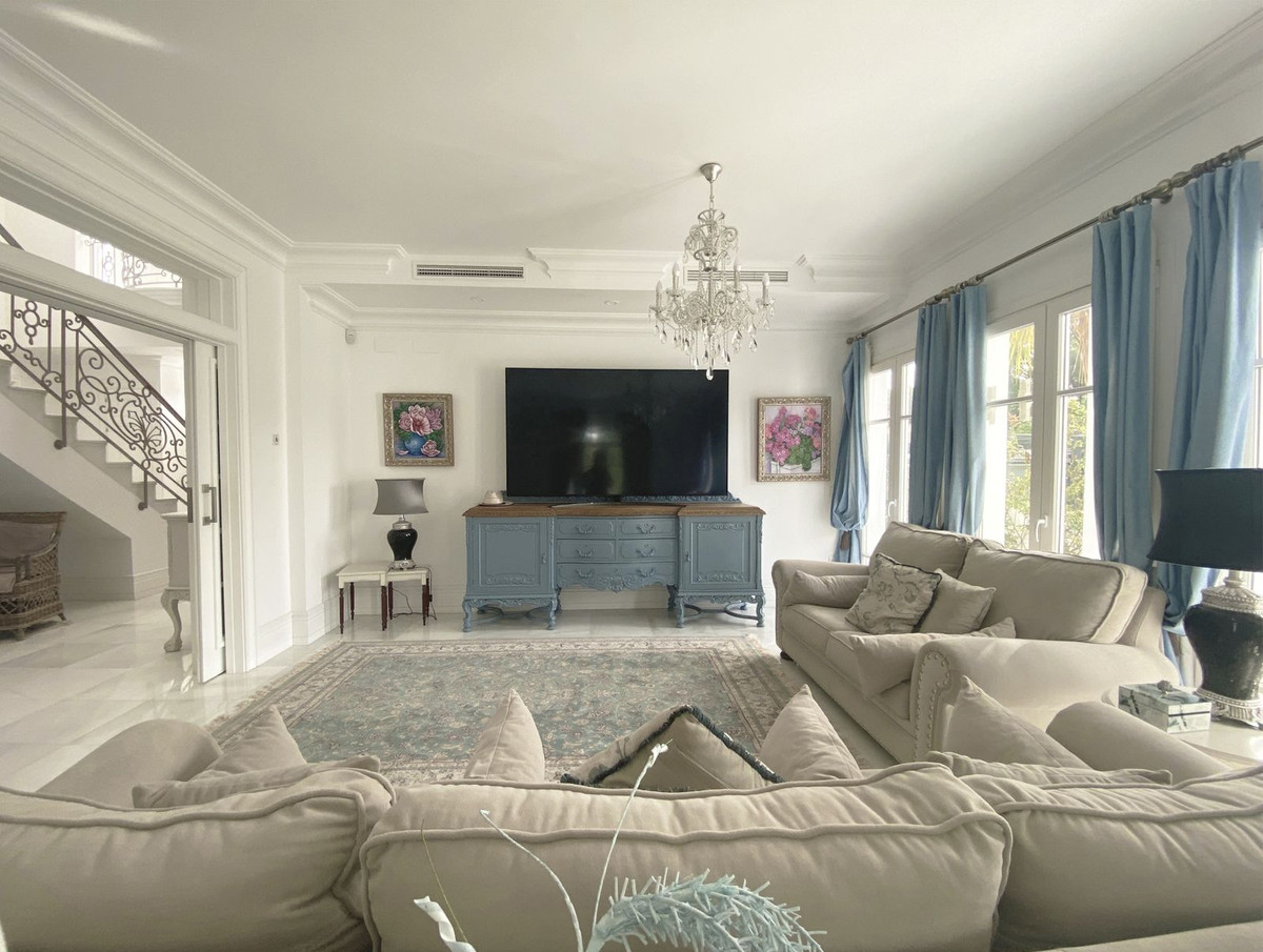 Se vende Villa - Chalet de 13 dormitorios en Costa Del Sol, Málaga, España