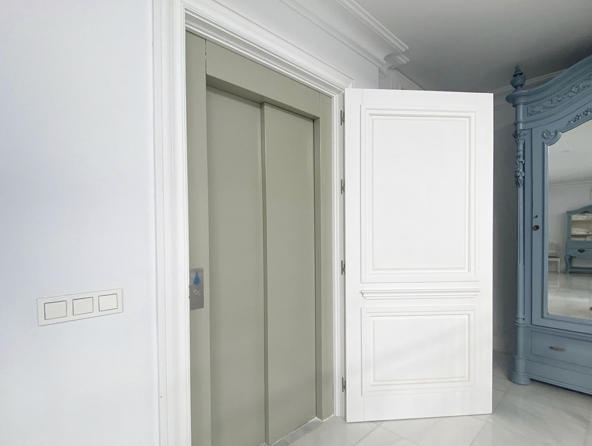 Se vende Villa - Chalet de 13 dormitorios en Costa Del Sol, Málaga, España