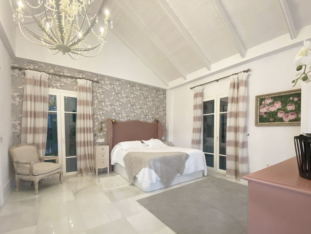 Se vende Villa - Chalet de 13 dormitorios en Costa Del Sol, Málaga, España