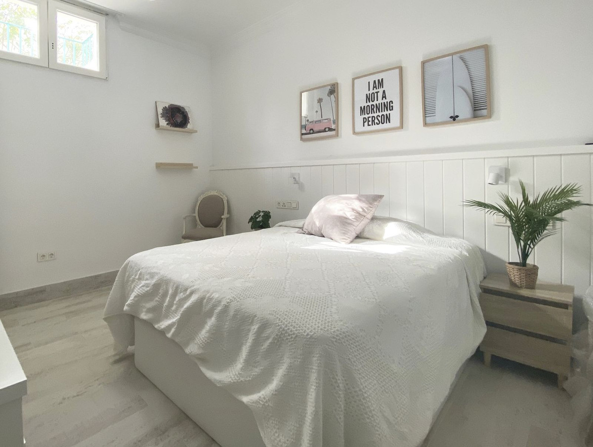 Se vende Villa - Chalet de 13 dormitorios en Costa Del Sol, Málaga, España