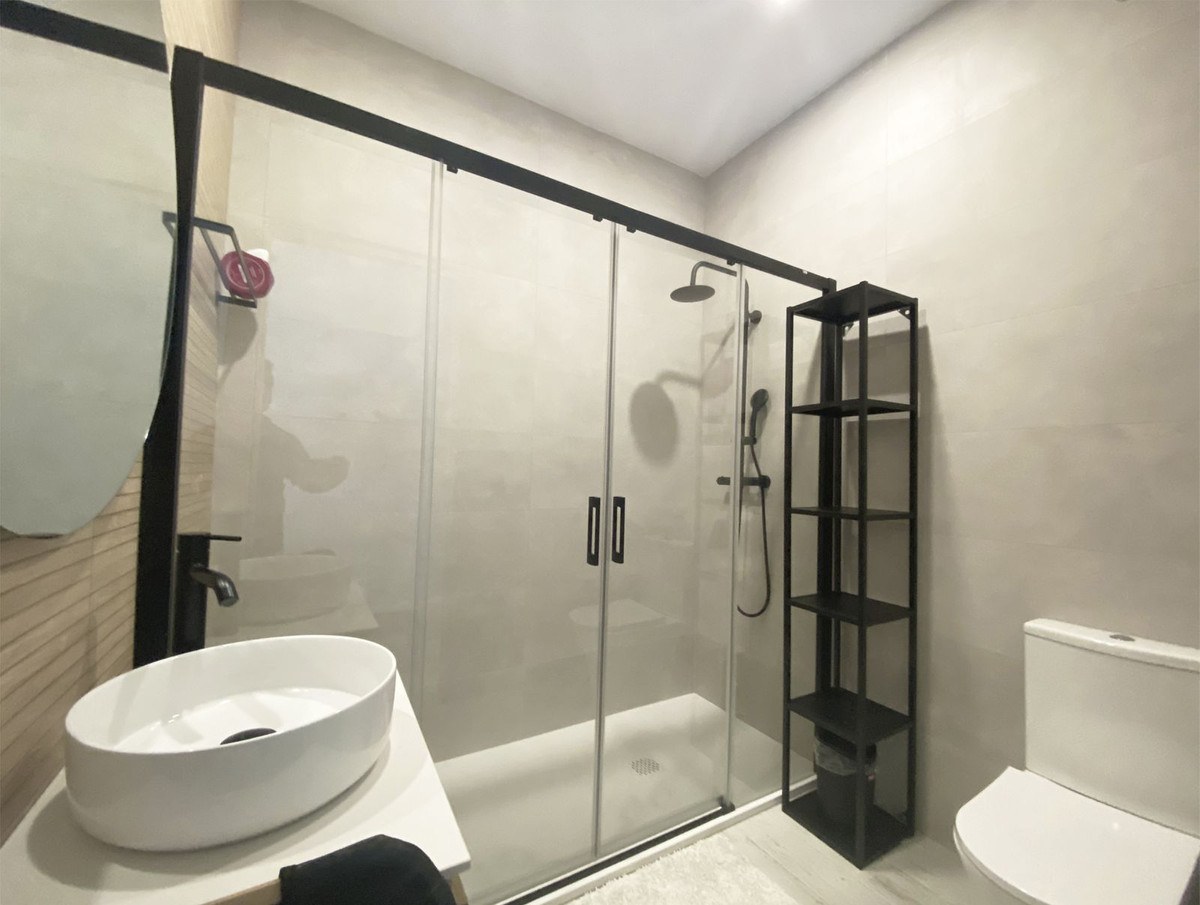 Se vende Villa - Chalet de 13 dormitorios en Costa Del Sol, Málaga, España