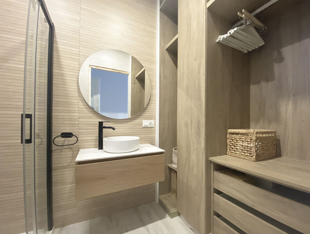 Se vende Villa - Chalet de 13 dormitorios en Costa Del Sol, Málaga, España