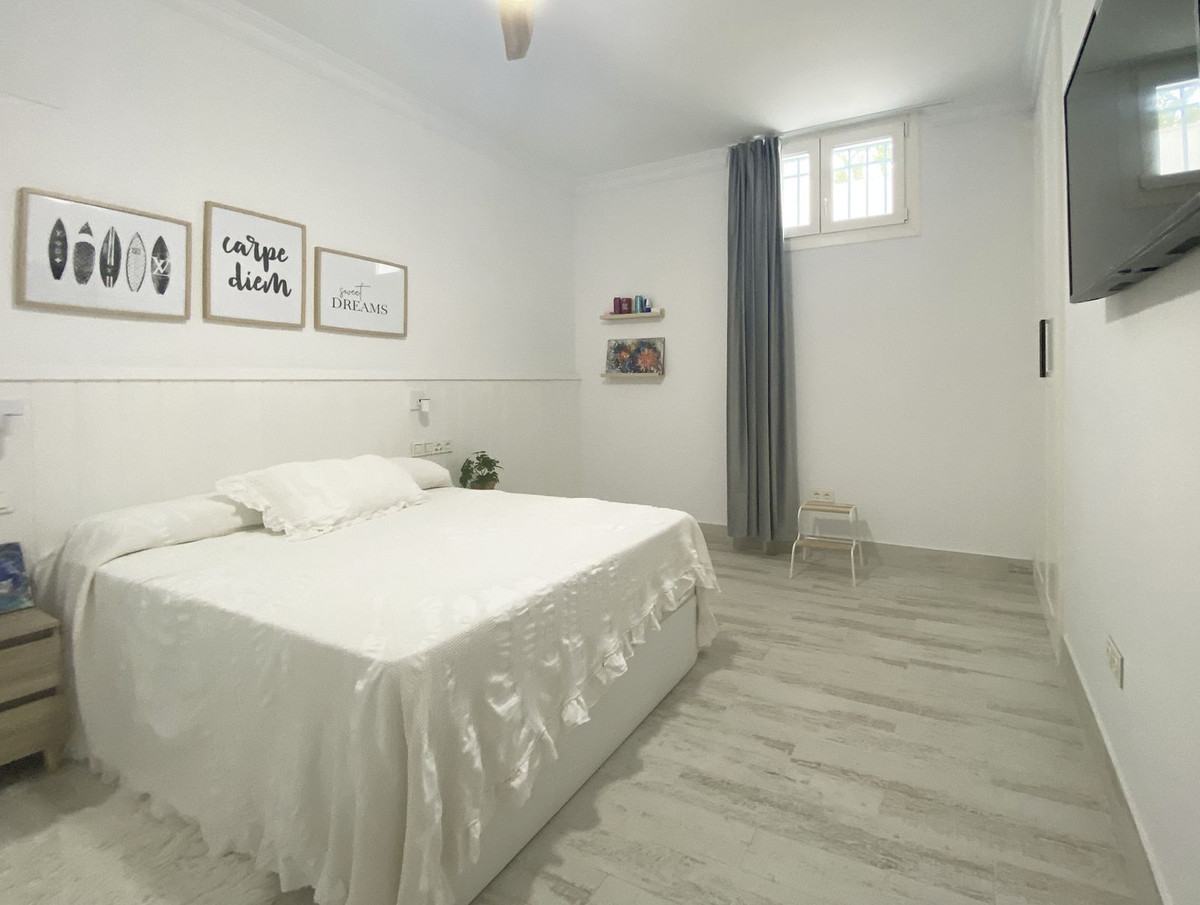 Se vende Villa - Chalet de 13 dormitorios en Costa Del Sol, Málaga, España
