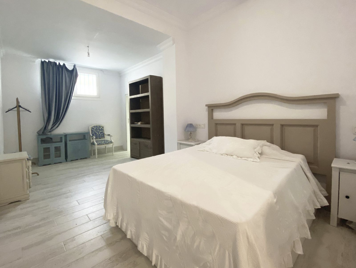 Se vende Villa - Chalet de 13 dormitorios en Costa Del Sol, Málaga, España