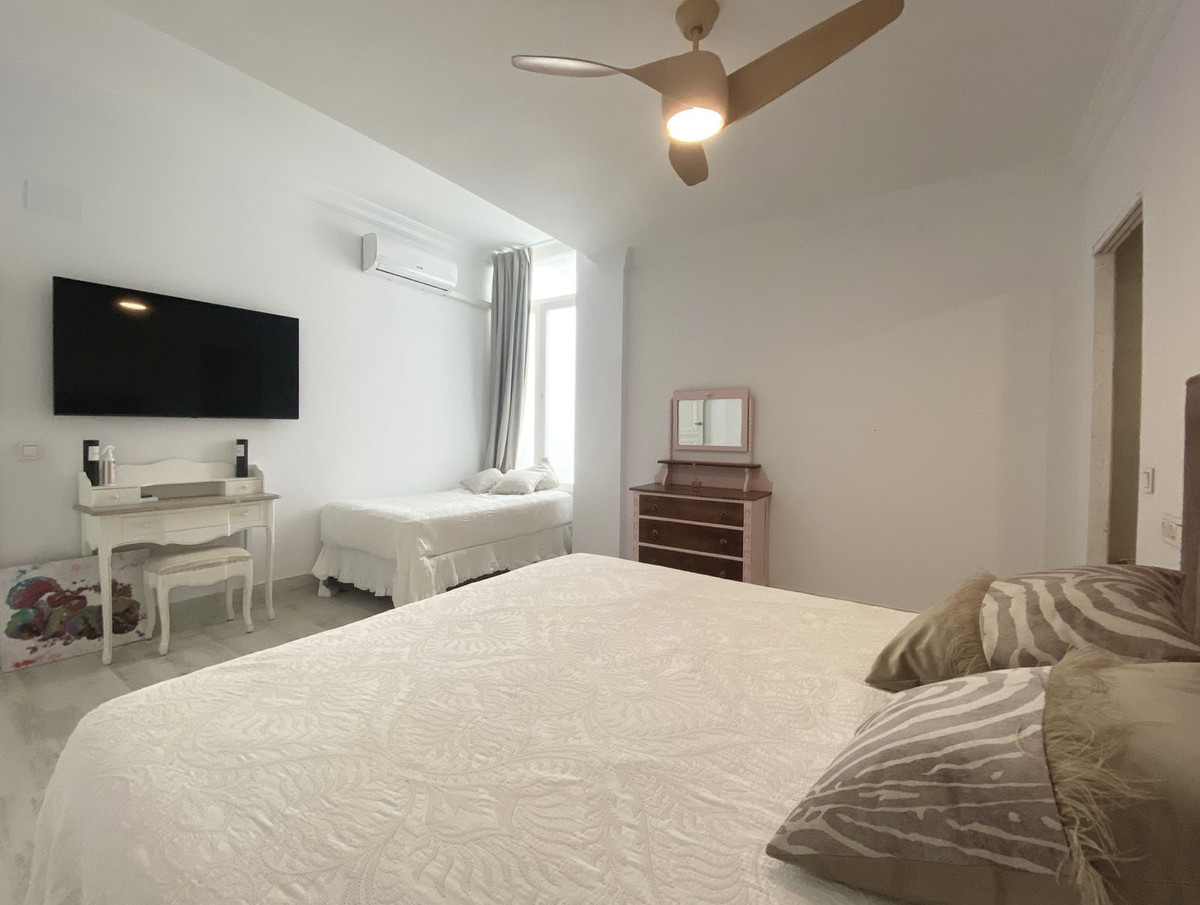 Se vende Villa - Chalet de 13 dormitorios en Costa Del Sol, Málaga, España