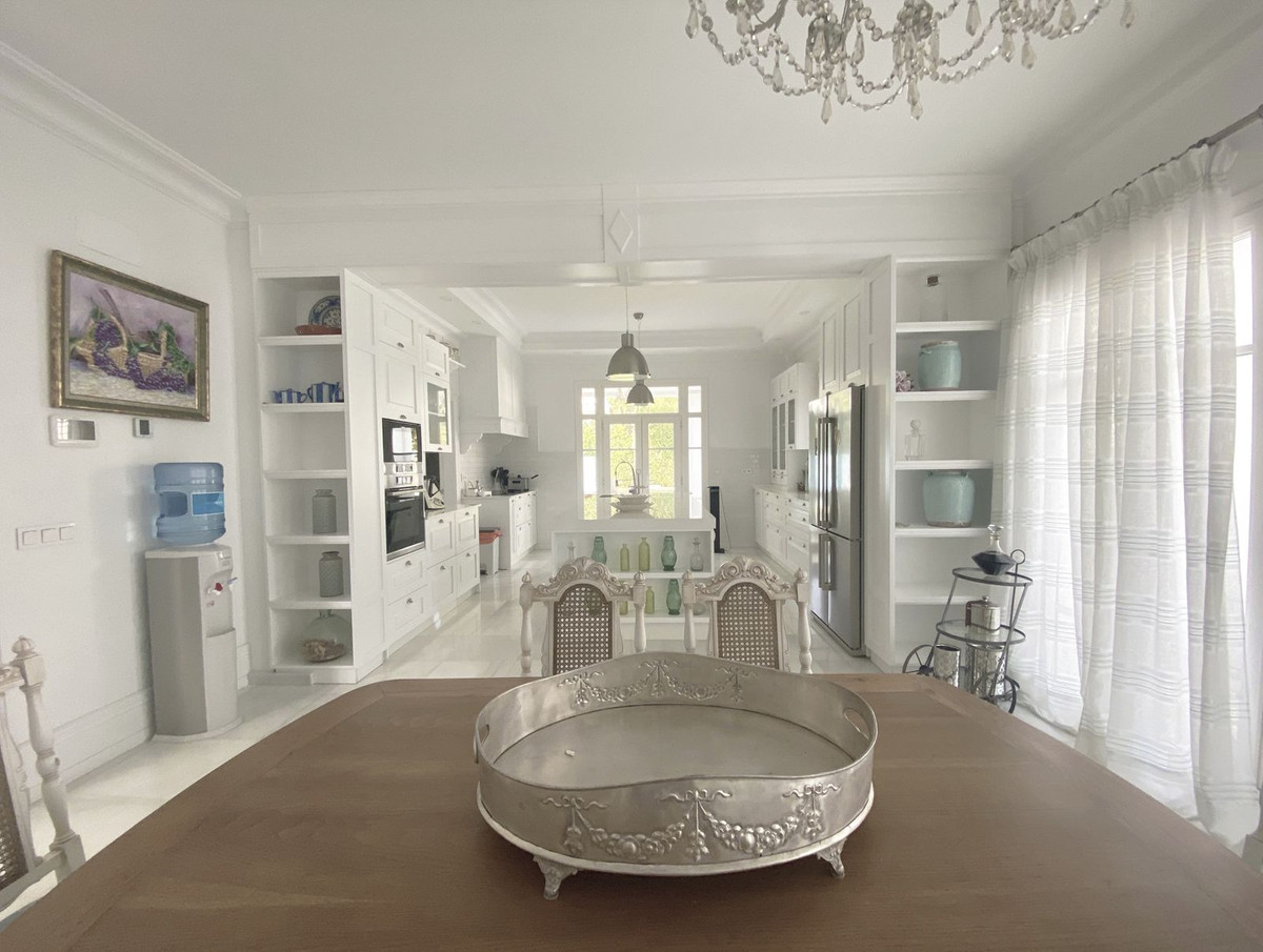 Se vende Villa - Chalet de 13 dormitorios en Costa Del Sol, Málaga, España