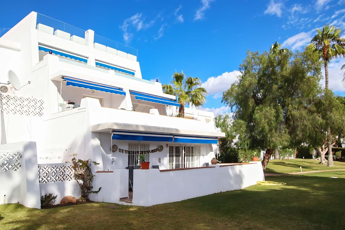 3 Bed Apartment for sale in Nueva Andalucía Costa Del Sol, Málaga, Spain