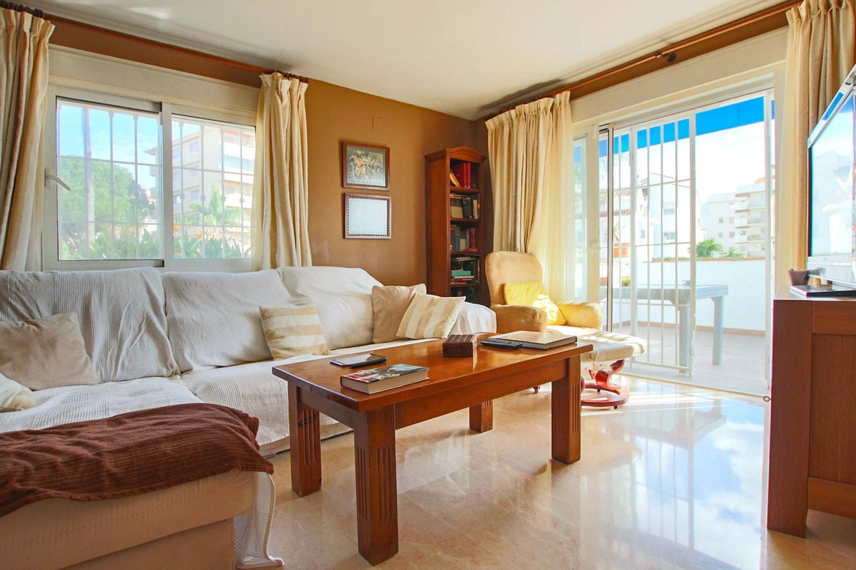 3 Bed Apartment for sale in Nueva Andalucía Costa Del Sol, Málaga, Spain