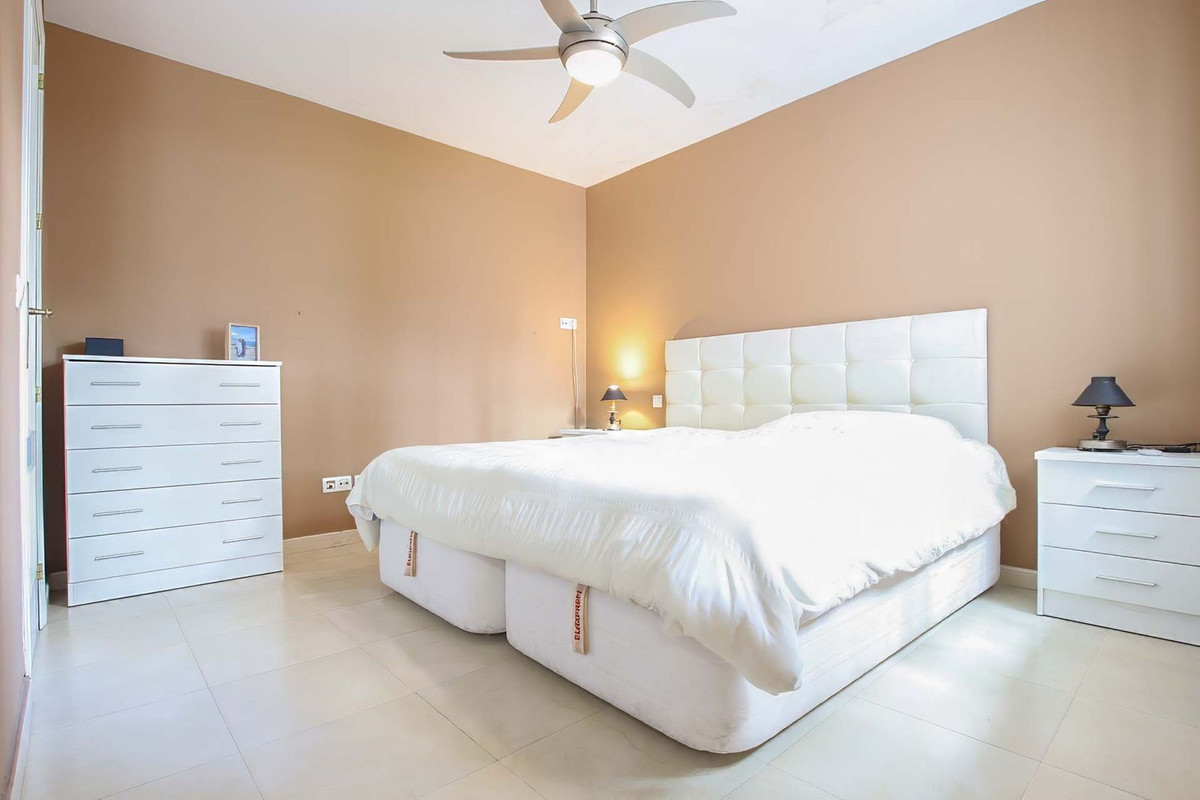 3 Bed Apartment for sale in Nueva Andalucía Costa Del Sol, Málaga, Spain