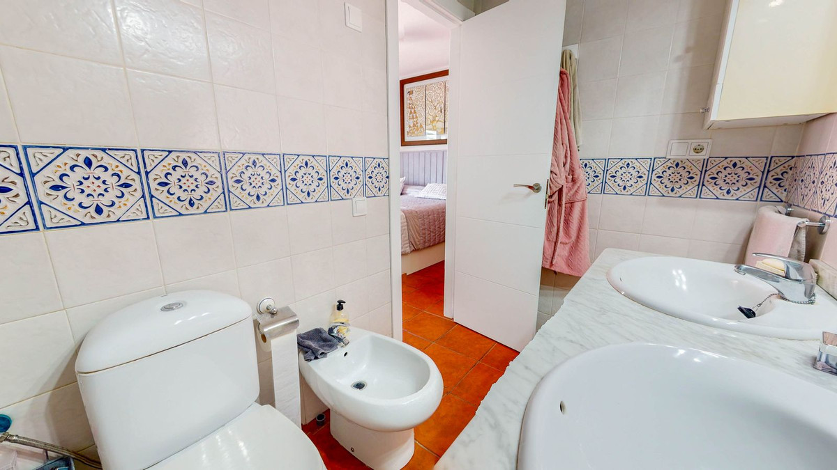 Se vende Pareada de 4 dormitorios en Costa Del Sol, Málaga, España