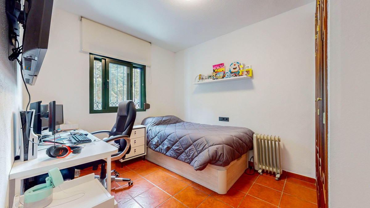 Se vende Pareada de 4 dormitorios en Costa Del Sol, Málaga, España