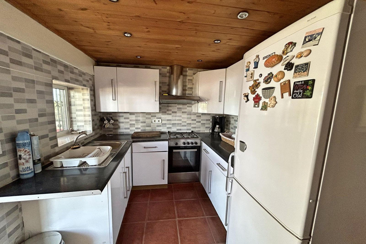 5 Bed Townhouse for sale in Coín Costa Del Sol, Málaga, Spain