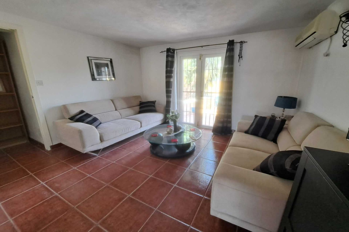 5 Bed Townhouse for sale in Coín Costa Del Sol, Málaga, Spain
