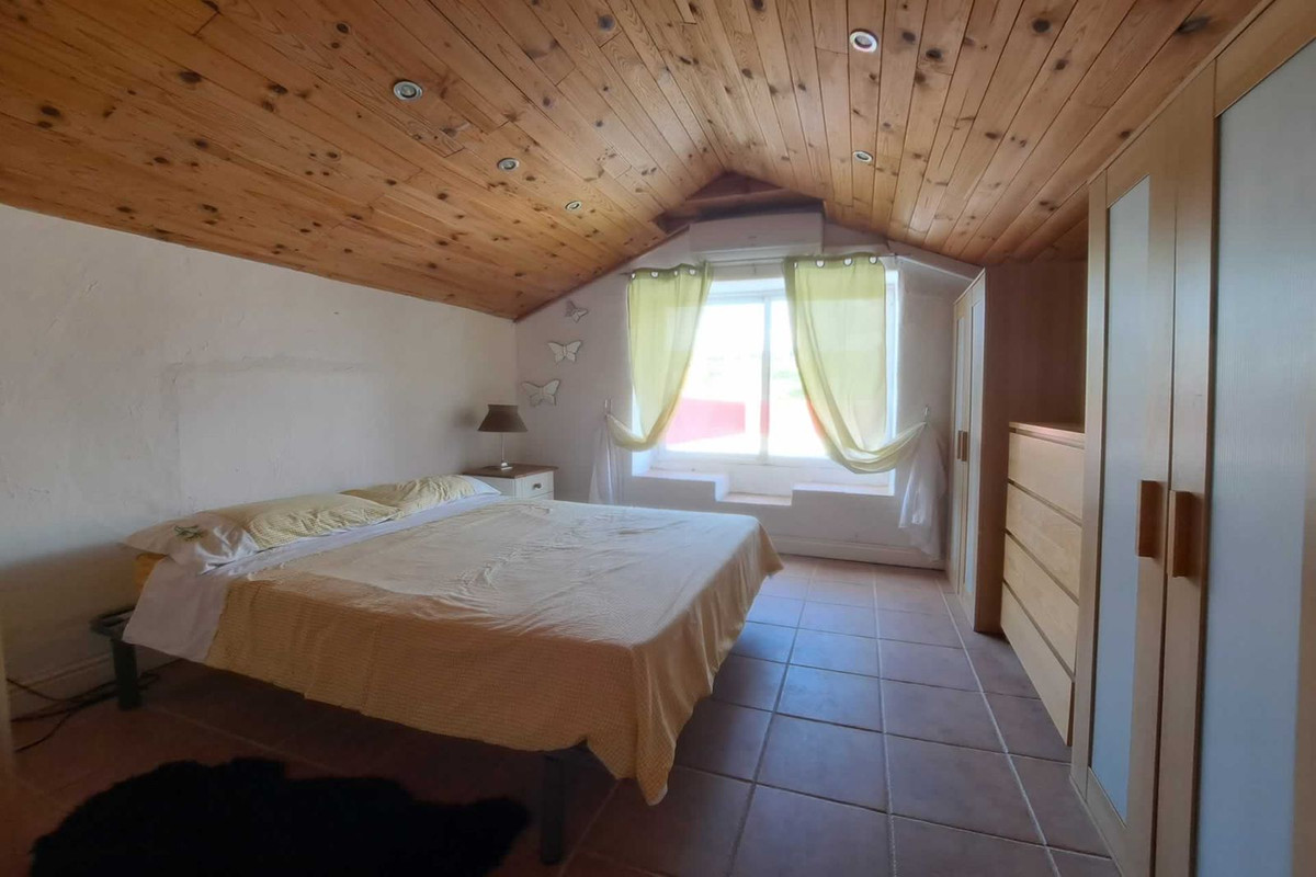 5 Bed Townhouse for sale in Coín Costa Del Sol, Málaga, Spain