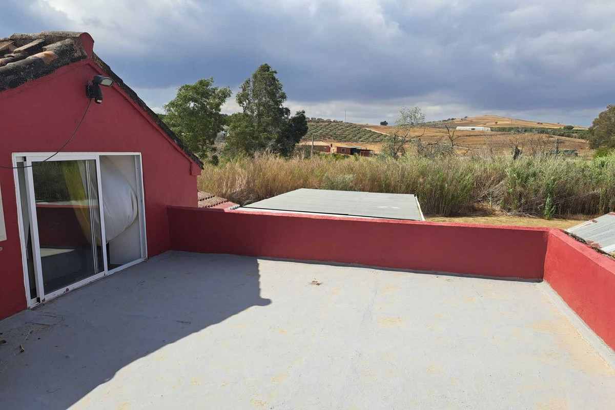 5 Bed Townhouse for sale in Coín Costa Del Sol, Málaga, Spain