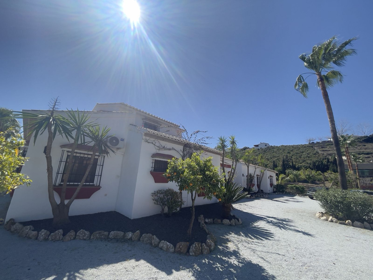 Se vende Villa - Chalet de 9 dormitorios en Costa Del Sol East, Málaga, España