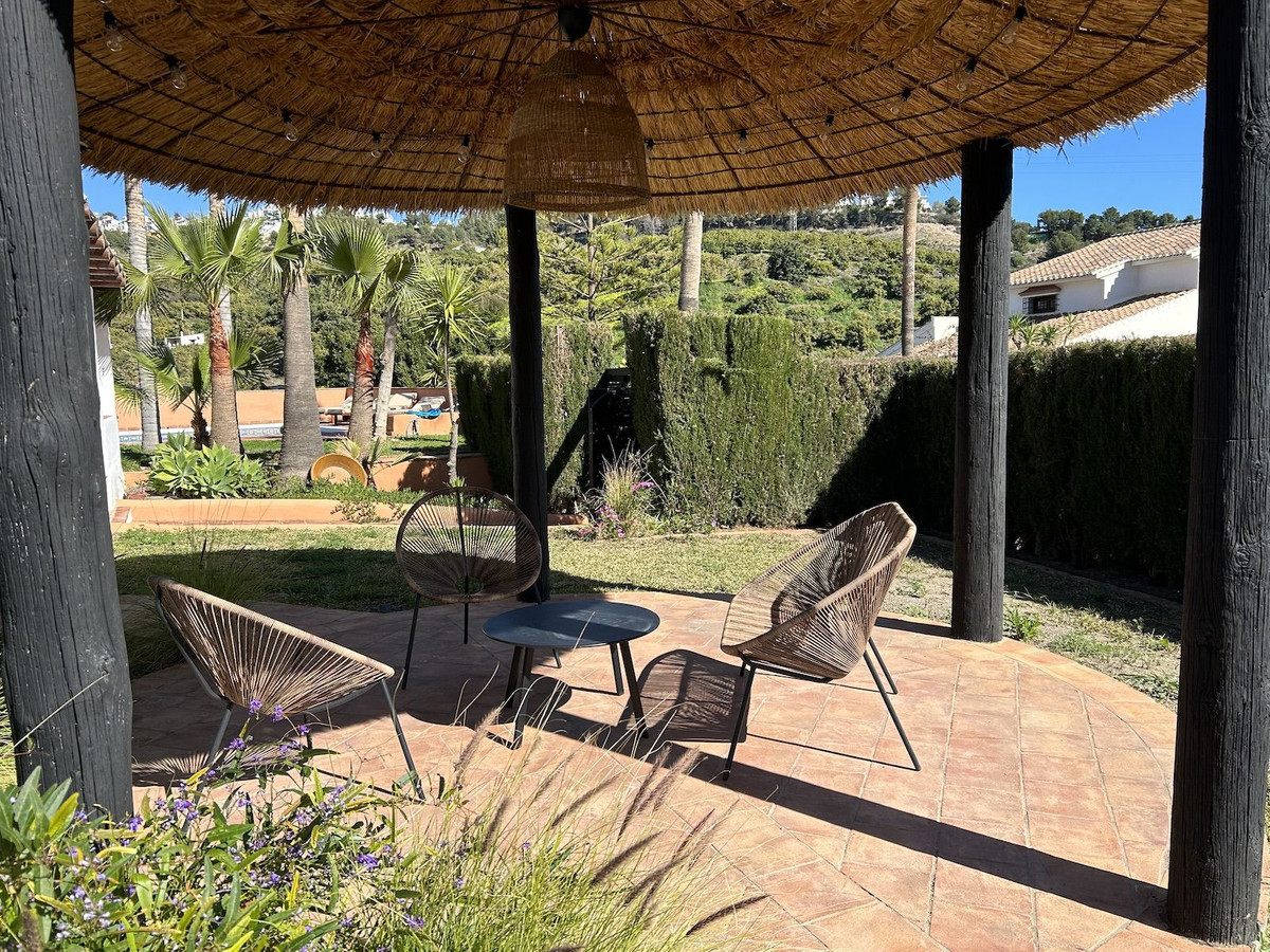 Se vende Villa - Chalet de 9 dormitorios en Costa Del Sol East, Málaga, España