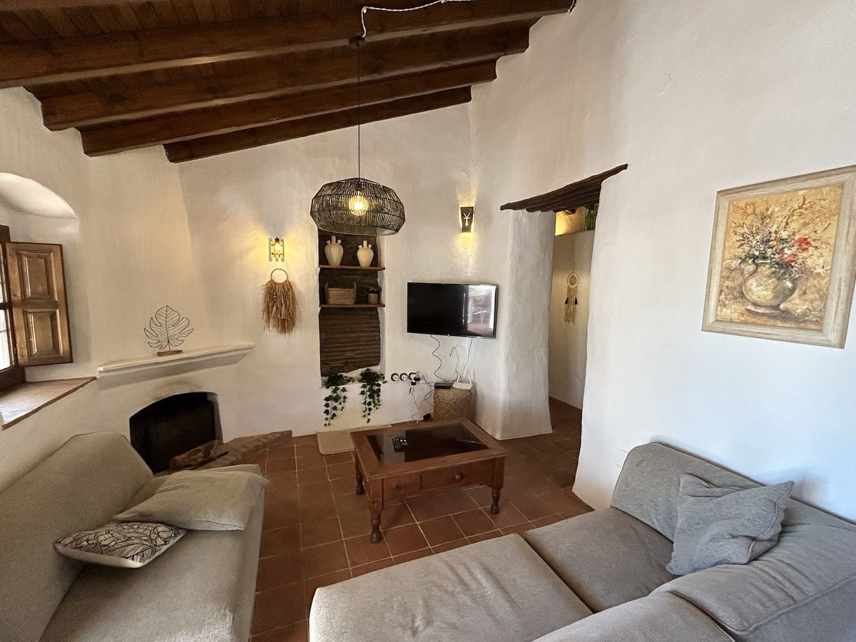 Se vende Villa - Chalet de 9 dormitorios en Costa Del Sol East, Málaga, España