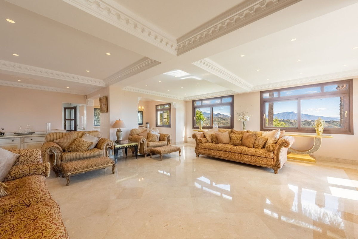 Se vende Villa - Chalet de 6 dormitorios en Costa Del Sol, Málaga, España